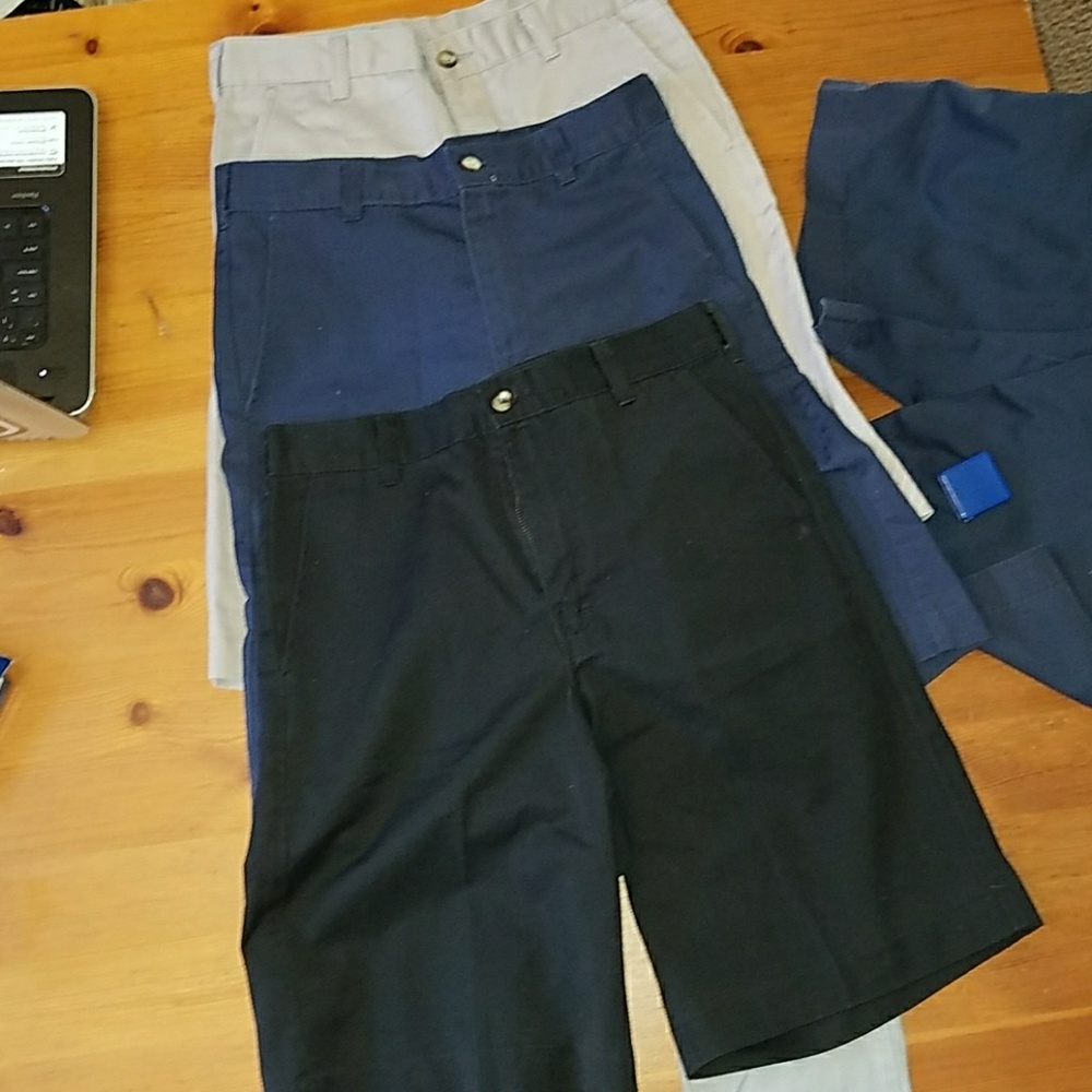 3 Dickies shorts